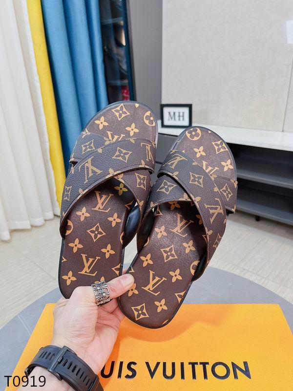 LV Men's Slippers 215